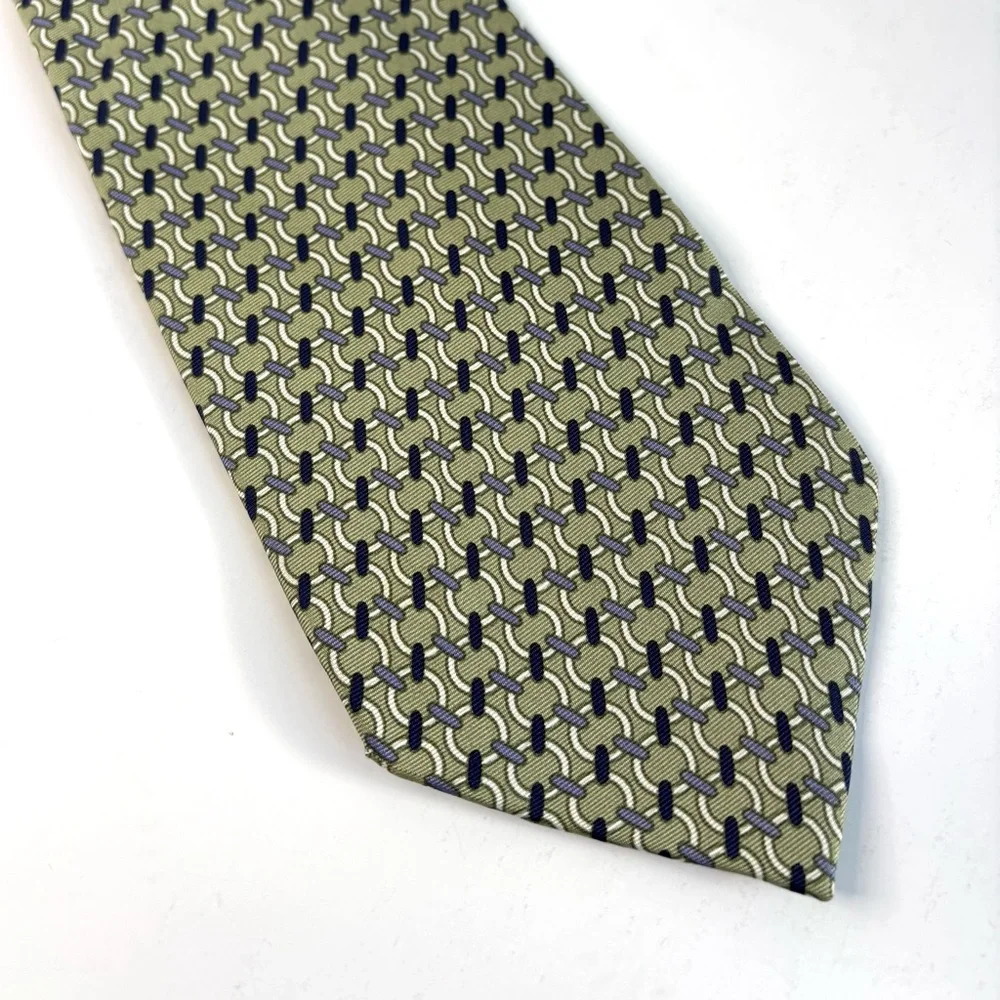 BR Silk Neck Tie Geometric Pattern Made in Italy EUC Green Blue‎ Cream